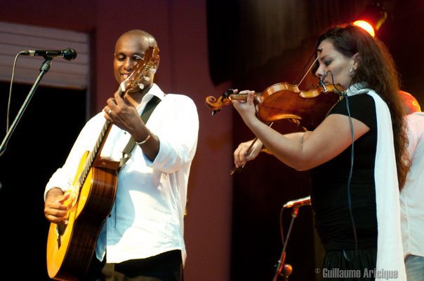 fred-deshayes-et-julie-aristide-tendres-complices-1.jpg
