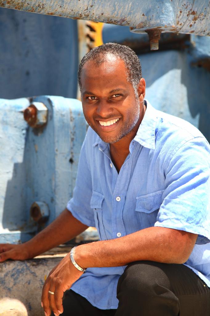 fred-deshayes-sourire-bleu-05.jpg