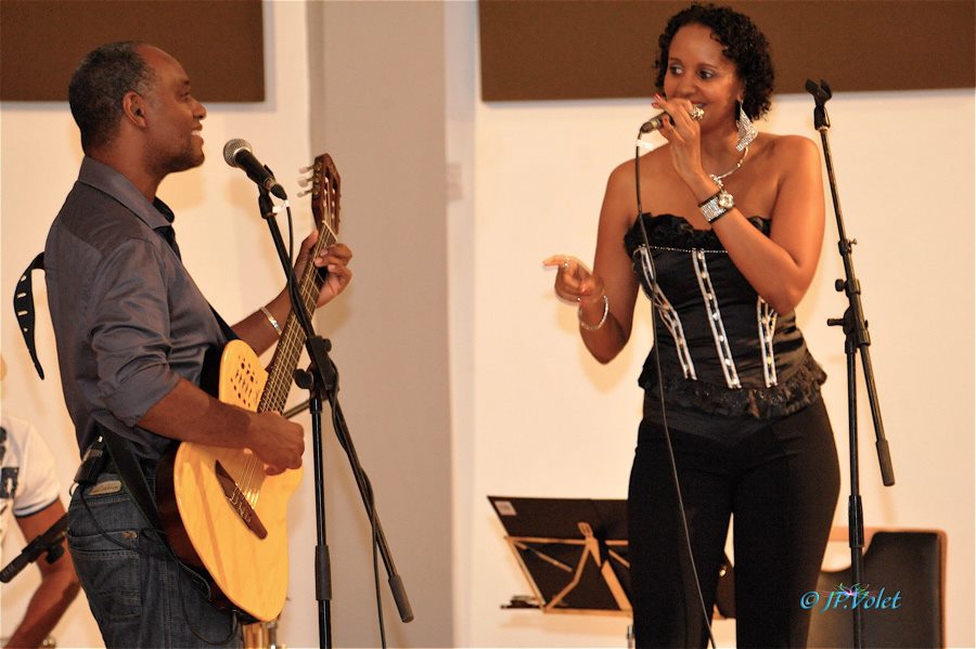 fred-et-sandra-sew-i-vle.jpg
