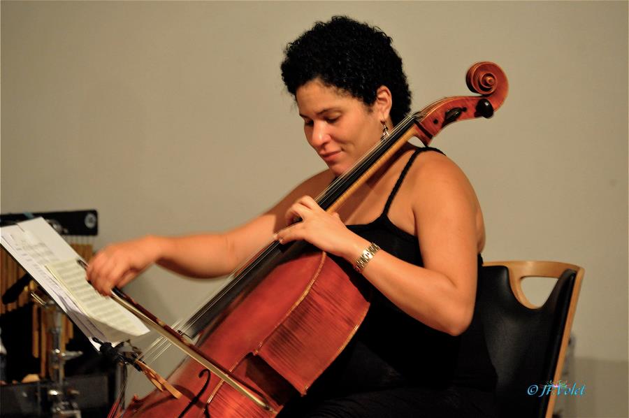jaquelina-dans-la-musique.jpg